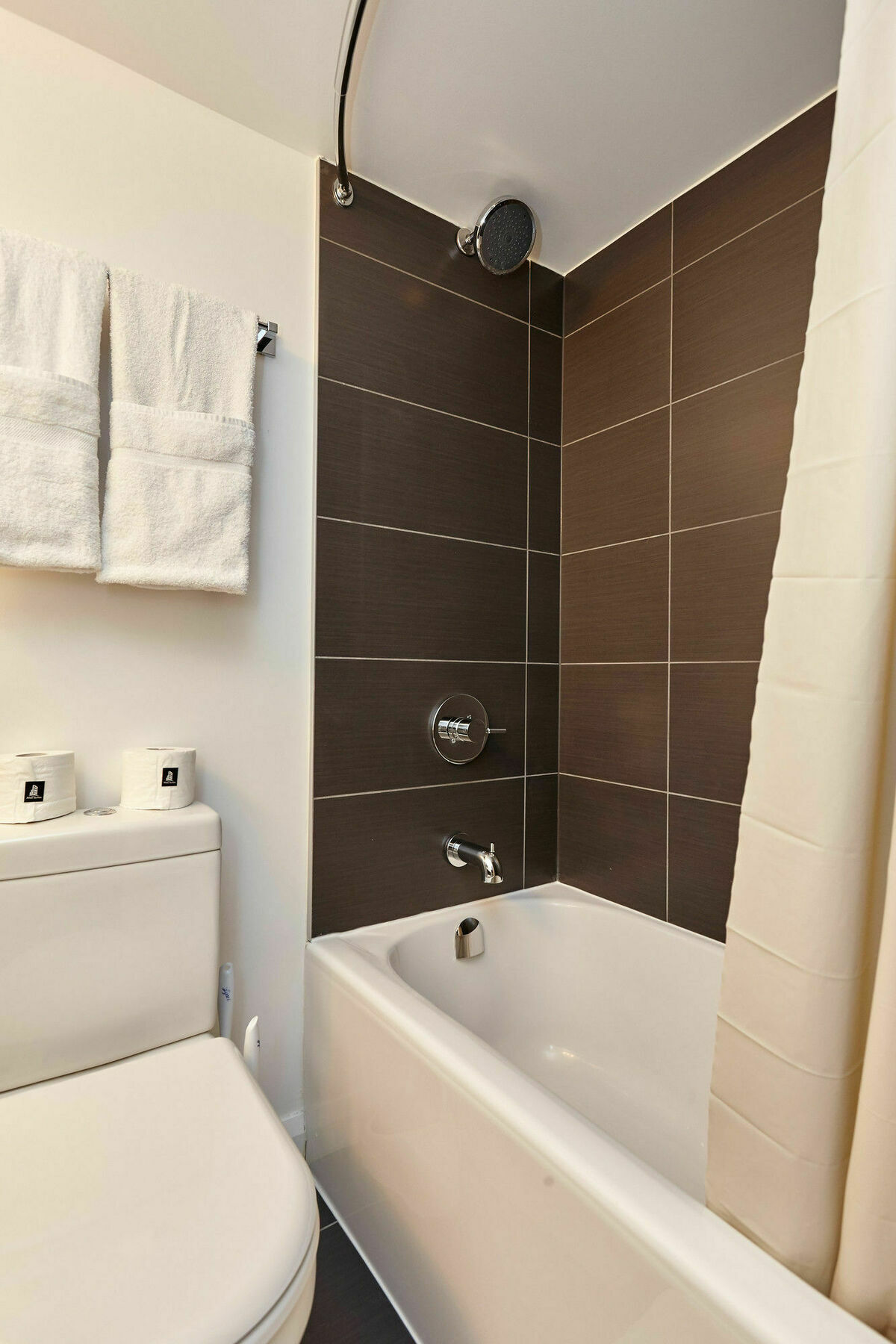 Atlas Suites - Yorkville Furnished Apartments Toronto Ngoại thất bức ảnh