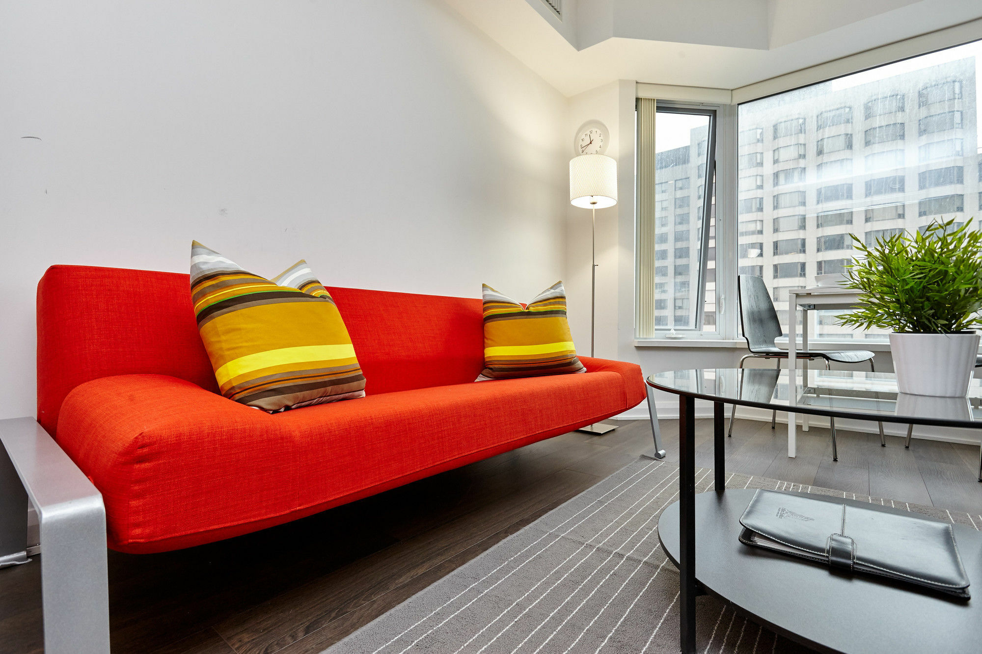 Atlas Suites - Yorkville Furnished Apartments Toronto Ngoại thất bức ảnh